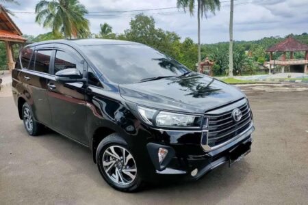 Sewa Mobil Inova Reborn Lombok